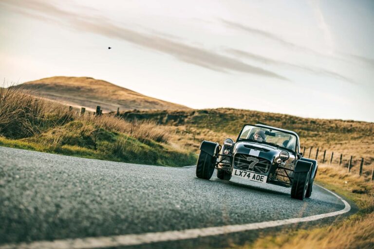 caterham csr front dynamic low flying jh 64