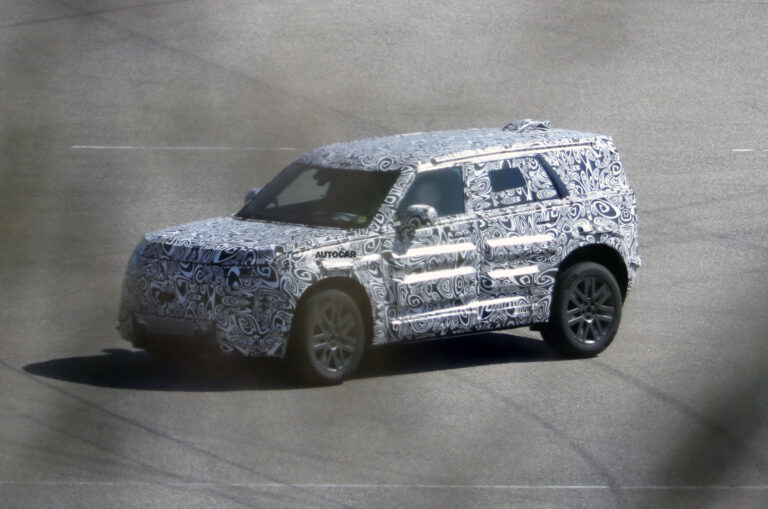 land rover defender sport prototype .jpg590