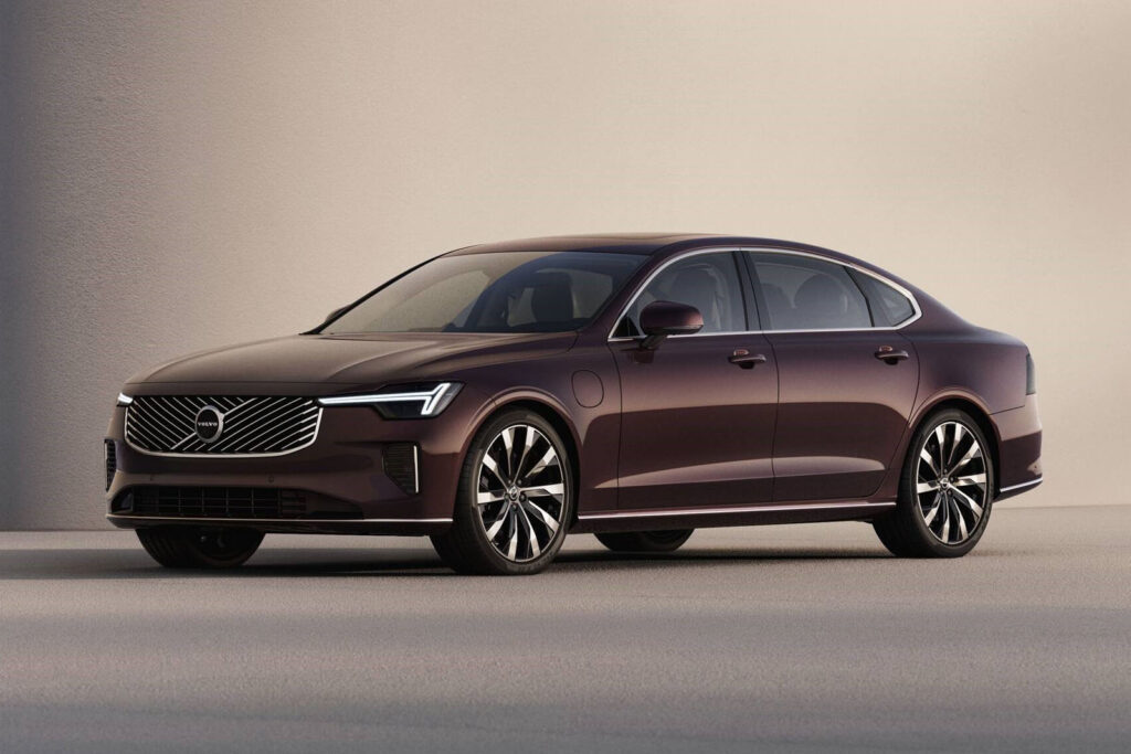 volvo s90 facelift front quarter